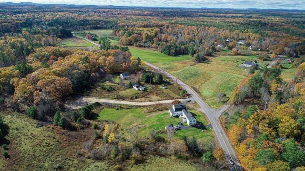 Picture of Home For Sale in Wells, Maine, United States