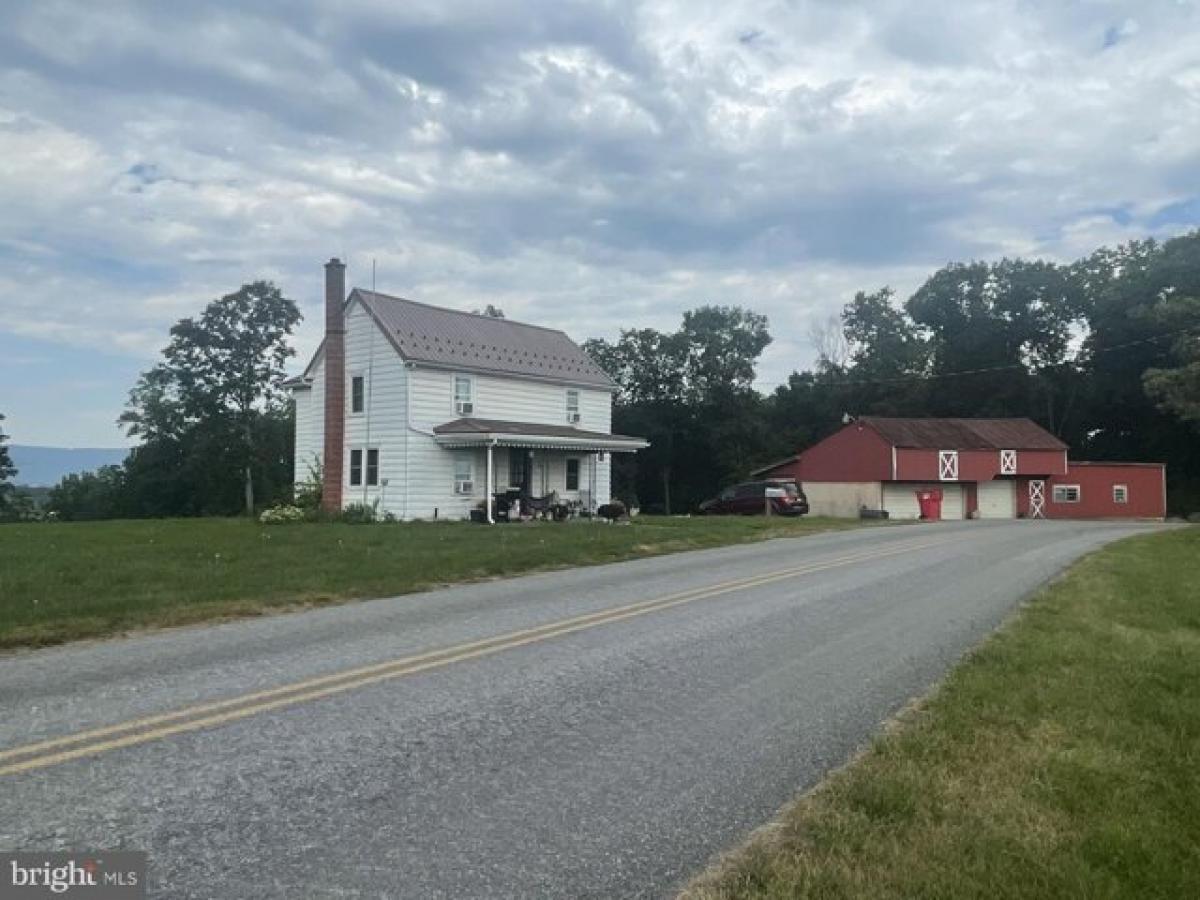 Picture of Home For Sale in Shippensburg, Pennsylvania, United States