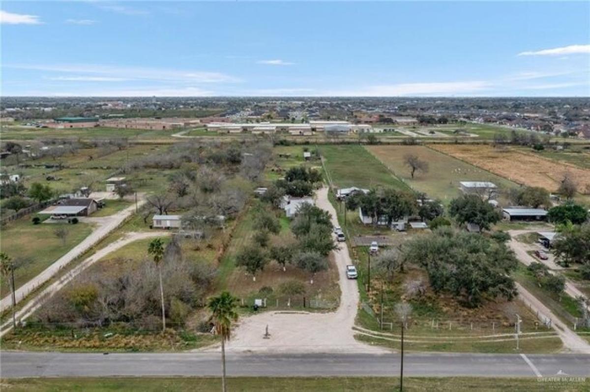 Picture of Home For Sale in Mission, Texas, United States