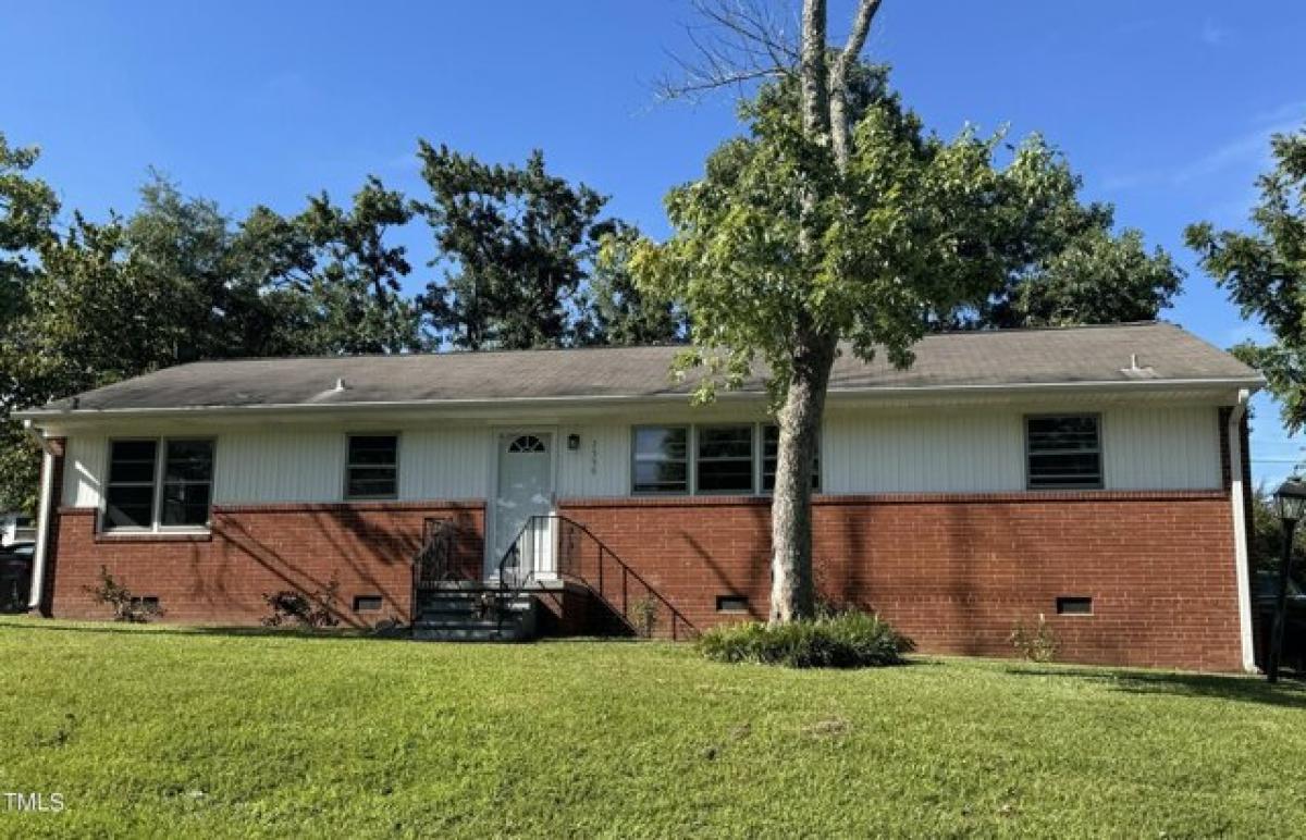 Picture of Home For Sale in Burlington, North Carolina, United States