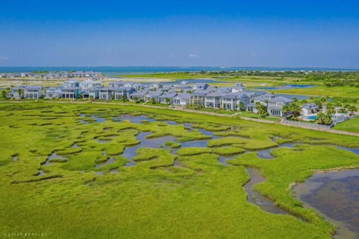 Picture of Residential Land For Sale in Rockport, Texas, United States