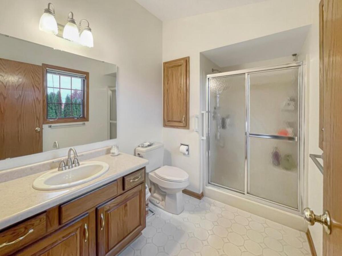 Picture of Home For Sale in Sheboygan, Wisconsin, United States