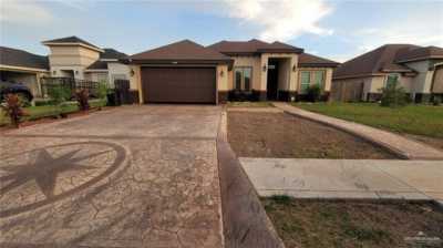 Home For Sale in Weslaco, Texas