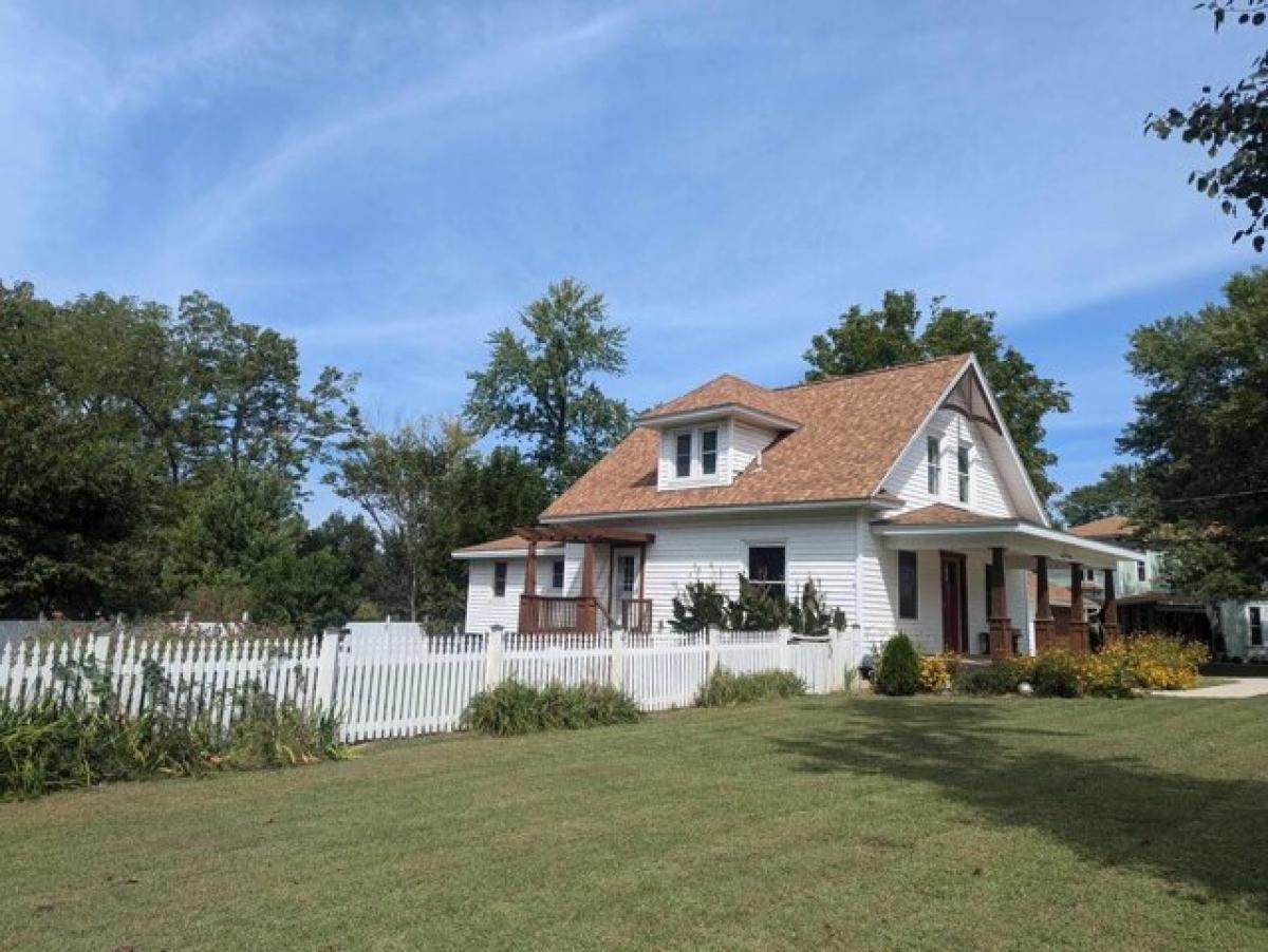 Picture of Home For Sale in Ash Grove, Missouri, United States