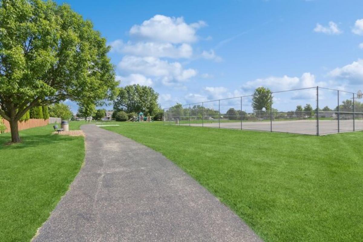 Picture of Home For Sale in Cortland, Illinois, United States