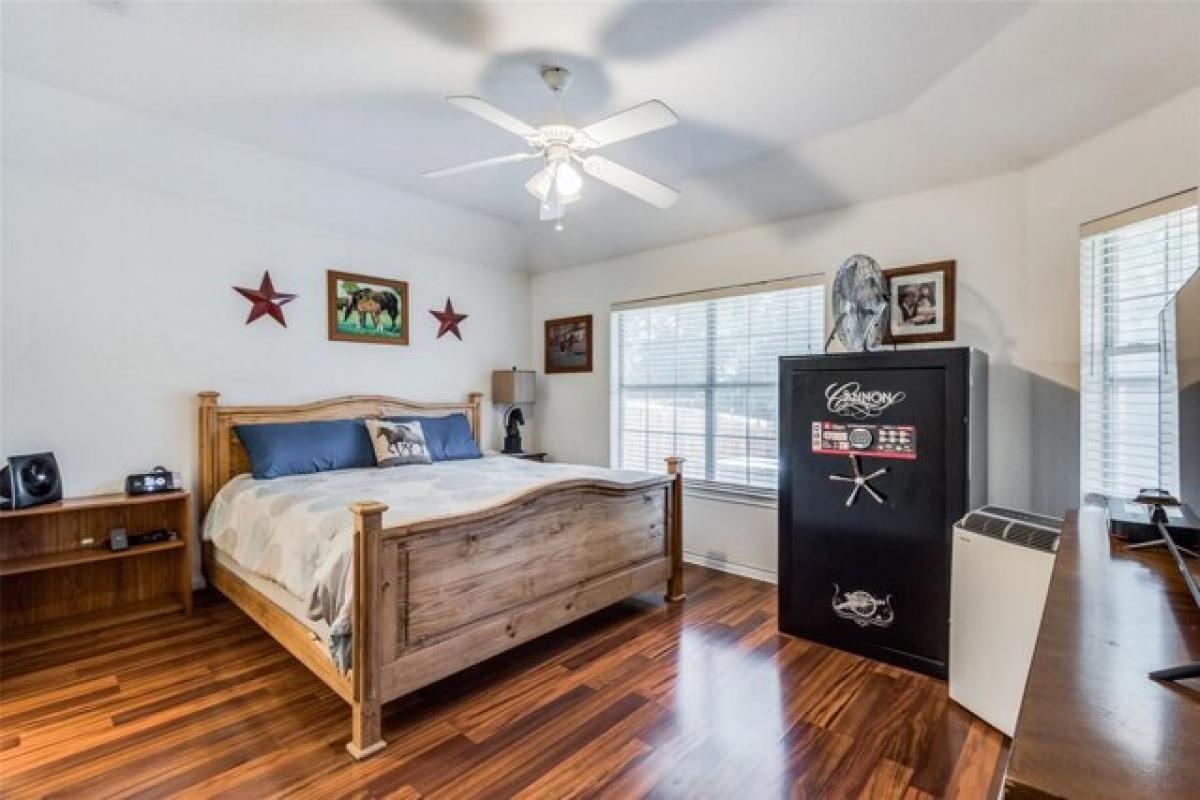 Picture of Home For Sale in Seagoville, Texas, United States