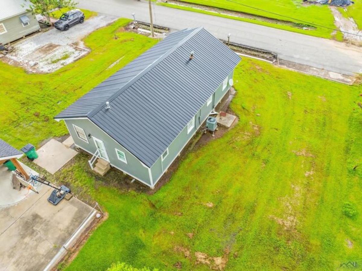 Picture of Home For Sale in Larose, Louisiana, United States