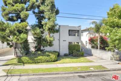 Home For Sale in Inglewood, California