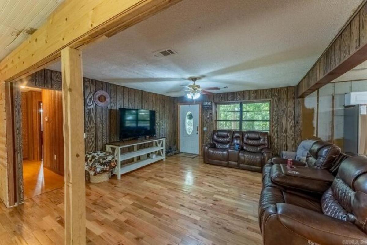 Picture of Home For Sale in Deer, Arkansas, United States