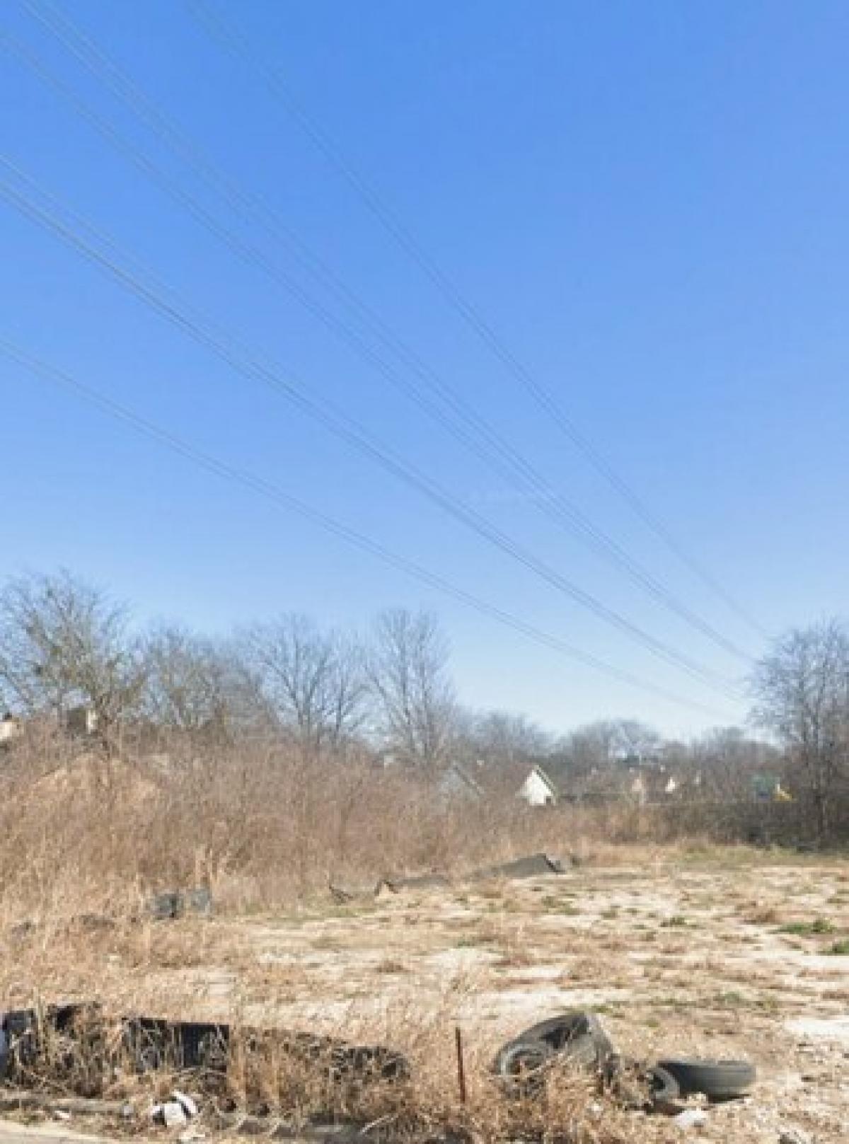 Picture of Residential Land For Sale in Austin, Texas, United States