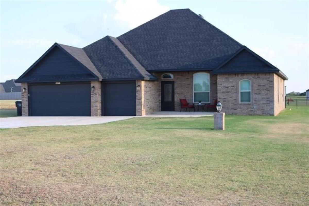 Picture of Home For Sale in Blanchard, Oklahoma, United States