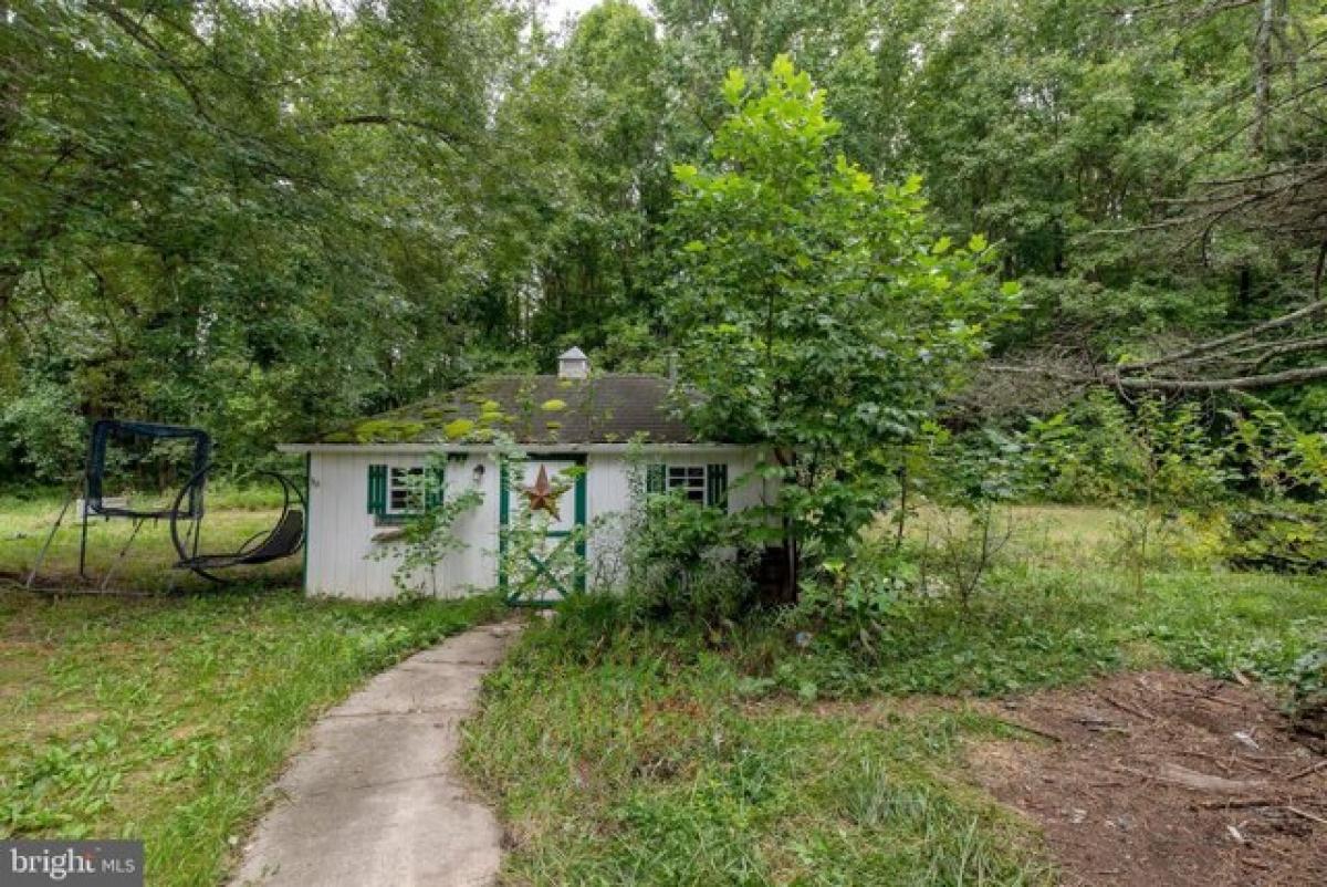 Picture of Home For Sale in Salem, New Jersey, United States