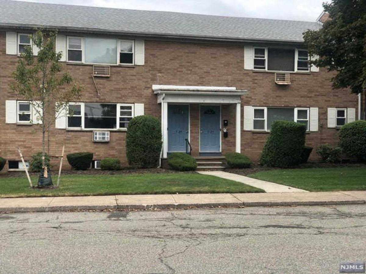 Picture of Home For Rent in Fair Lawn, New Jersey, United States