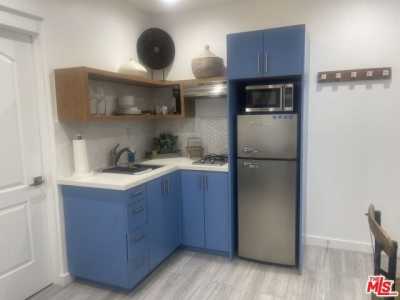 Apartment For Rent in Upland, California