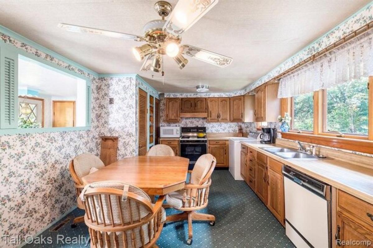 Picture of Home For Sale in Burton, Michigan, United States