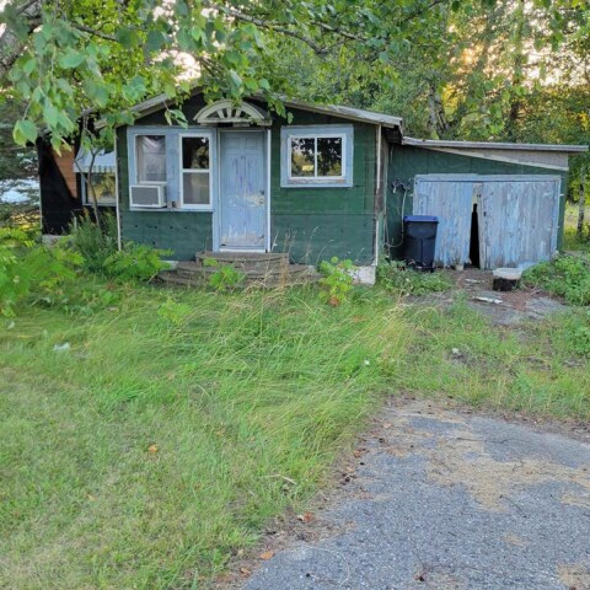 Picture of Home For Sale in Sturgeon Bay, Wisconsin, United States