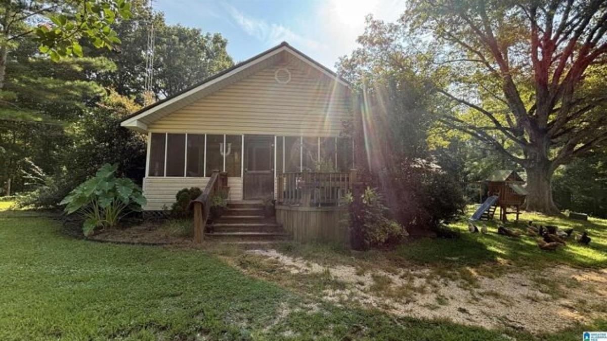 Picture of Home For Sale in Heflin, Alabama, United States