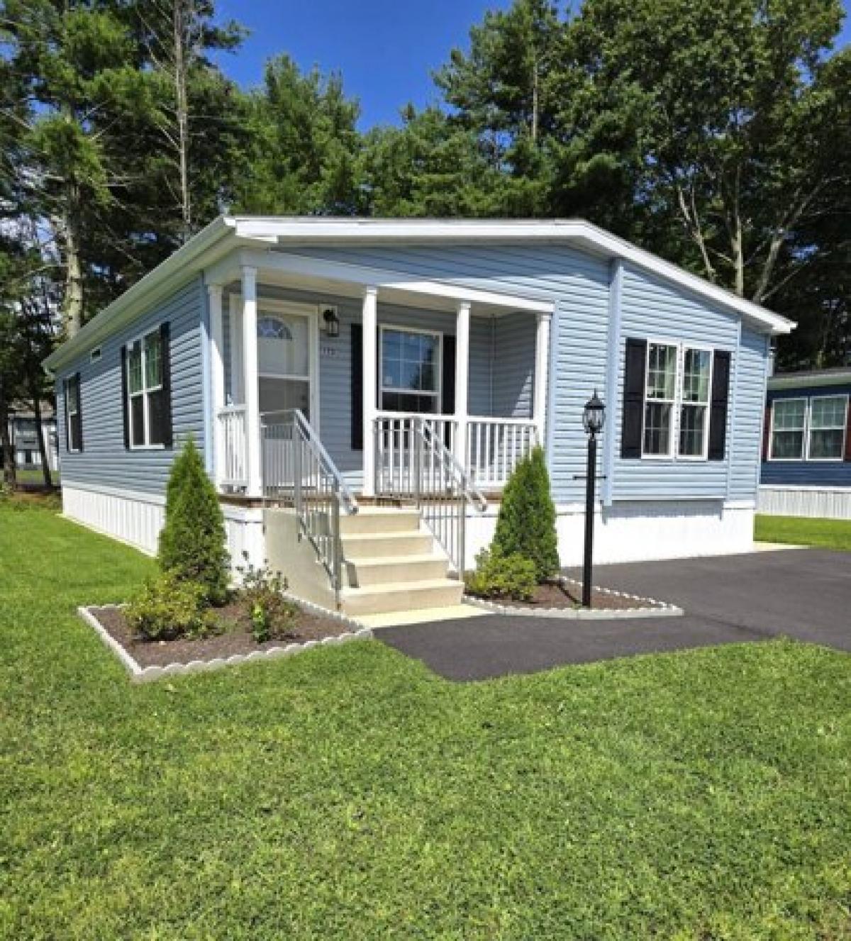 Picture of Home For Sale in Mystic, Connecticut, United States