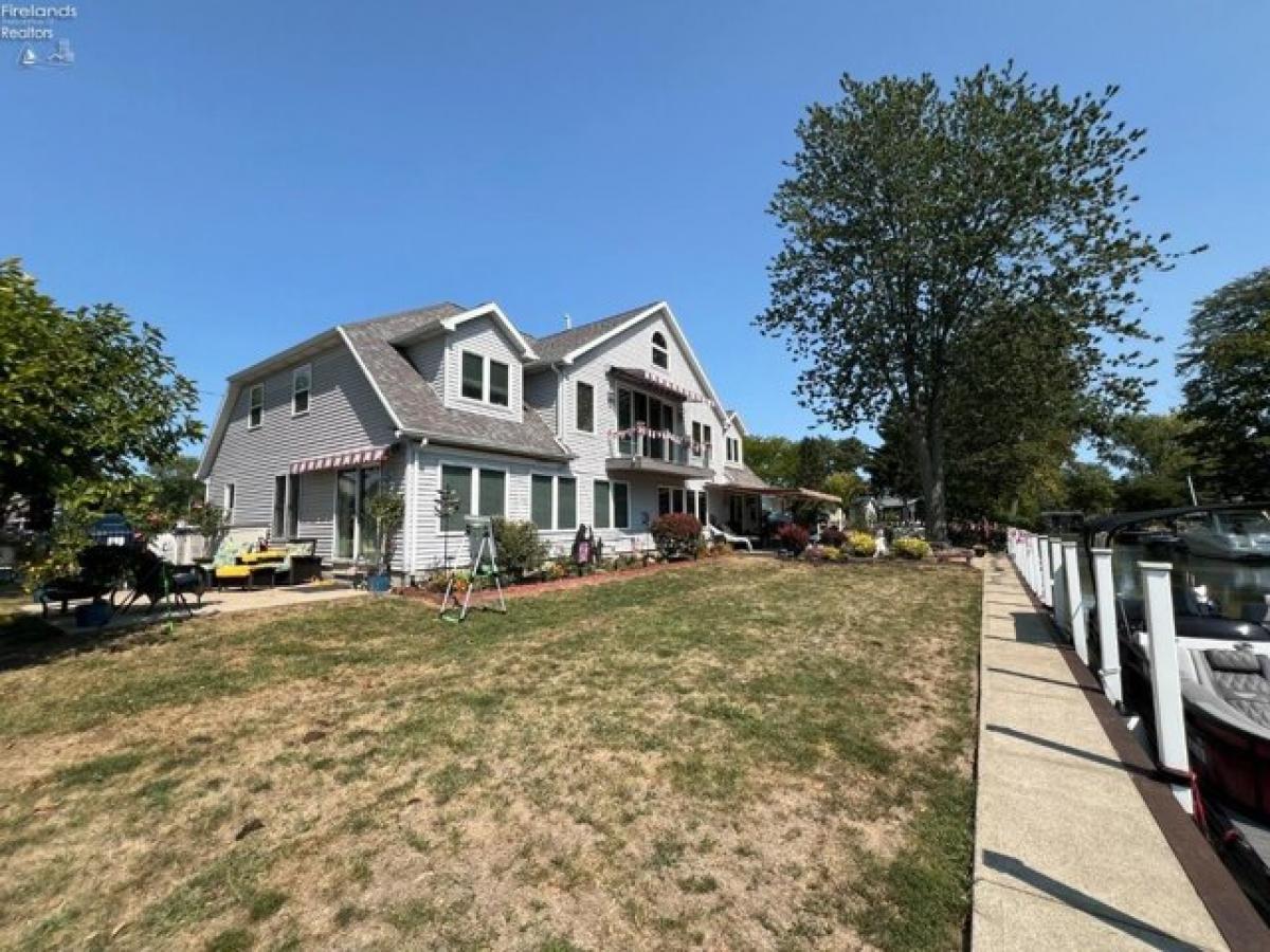 Picture of Home For Sale in Marblehead, Ohio, United States