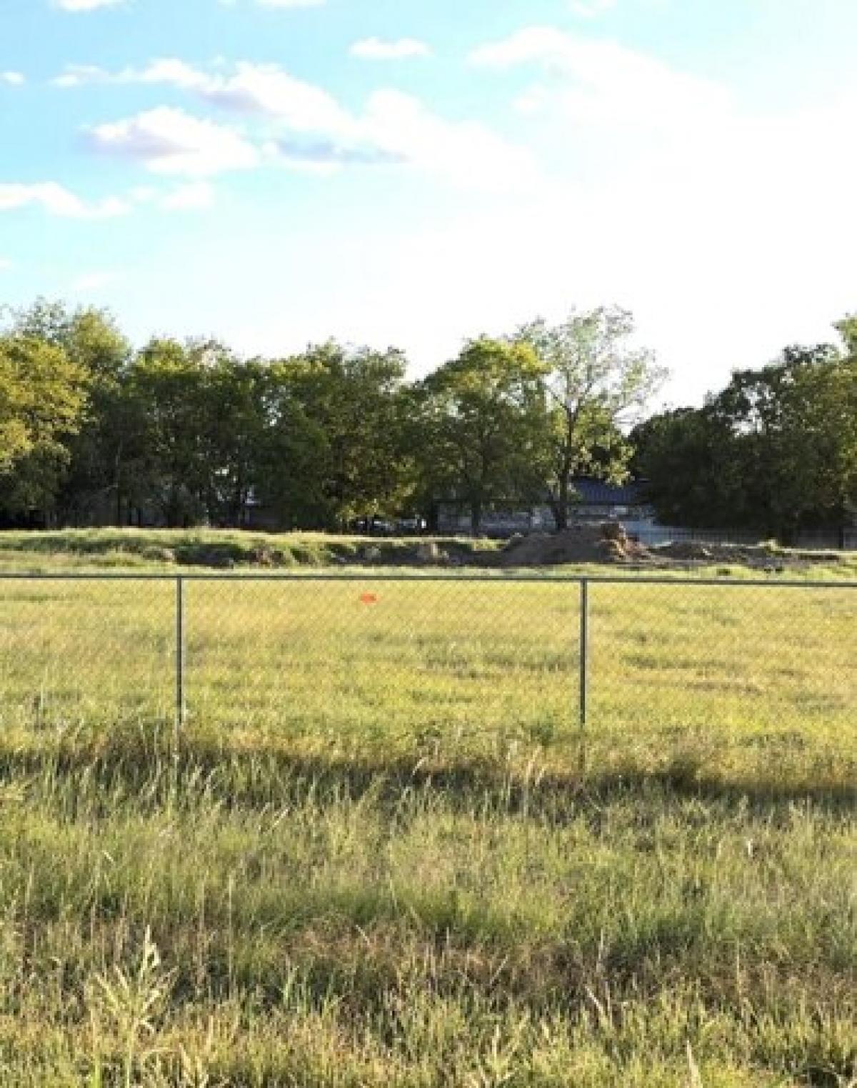 Picture of Residential Land For Sale in Terrell, Texas, United States