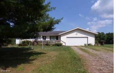 Home For Sale in Dresden, Ohio