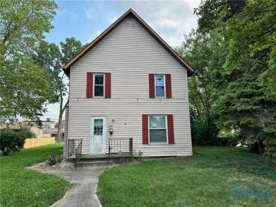 Home For Sale in Woodville, Ohio