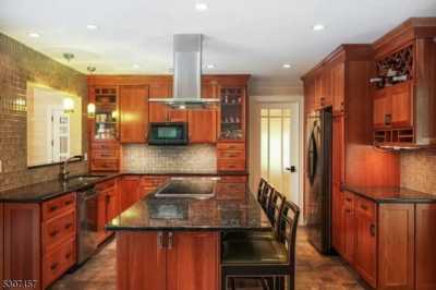 Home For Sale in Green Brook, New Jersey