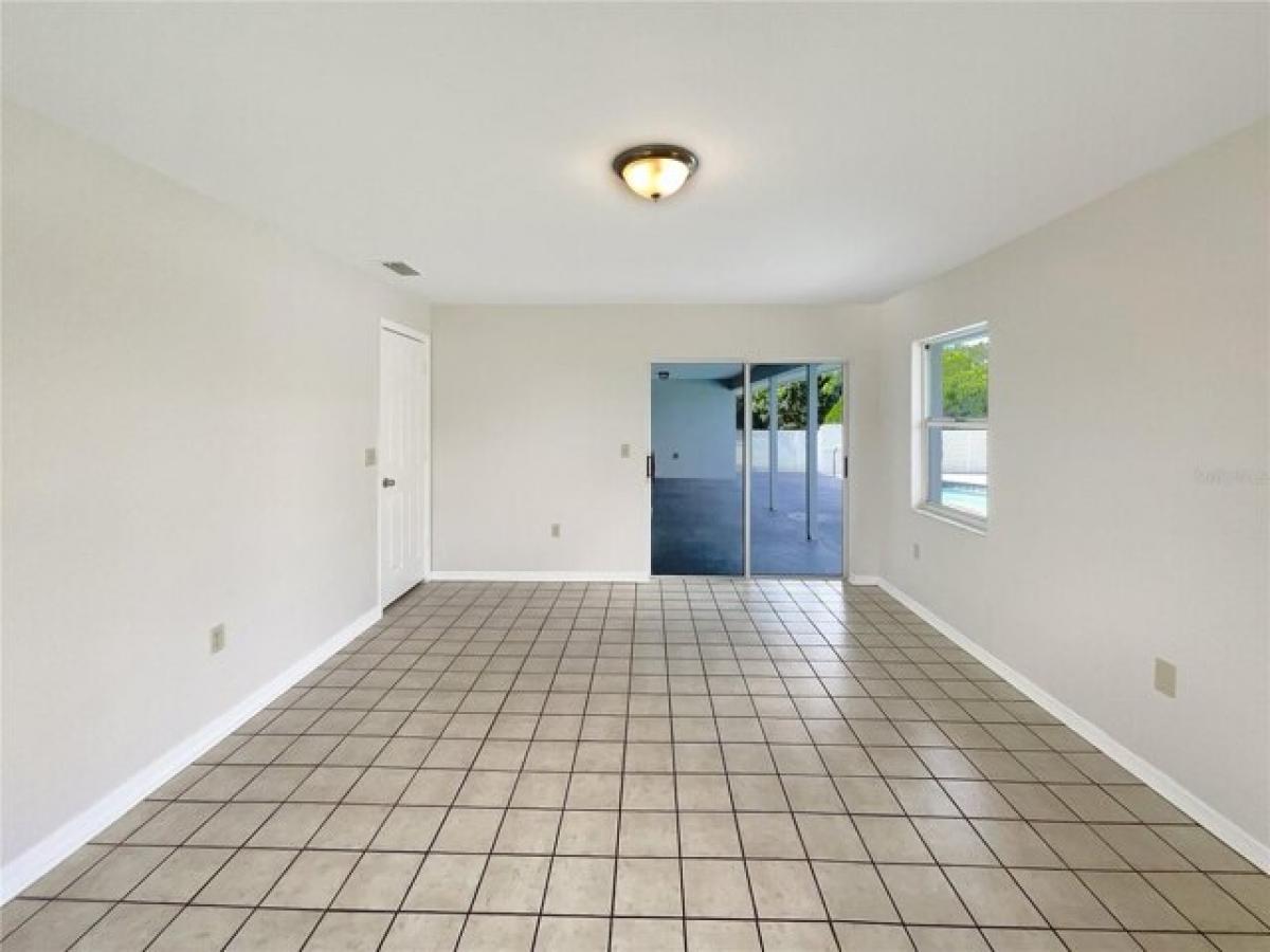 Picture of Home For Sale in Indian Lake Estates, Florida, United States