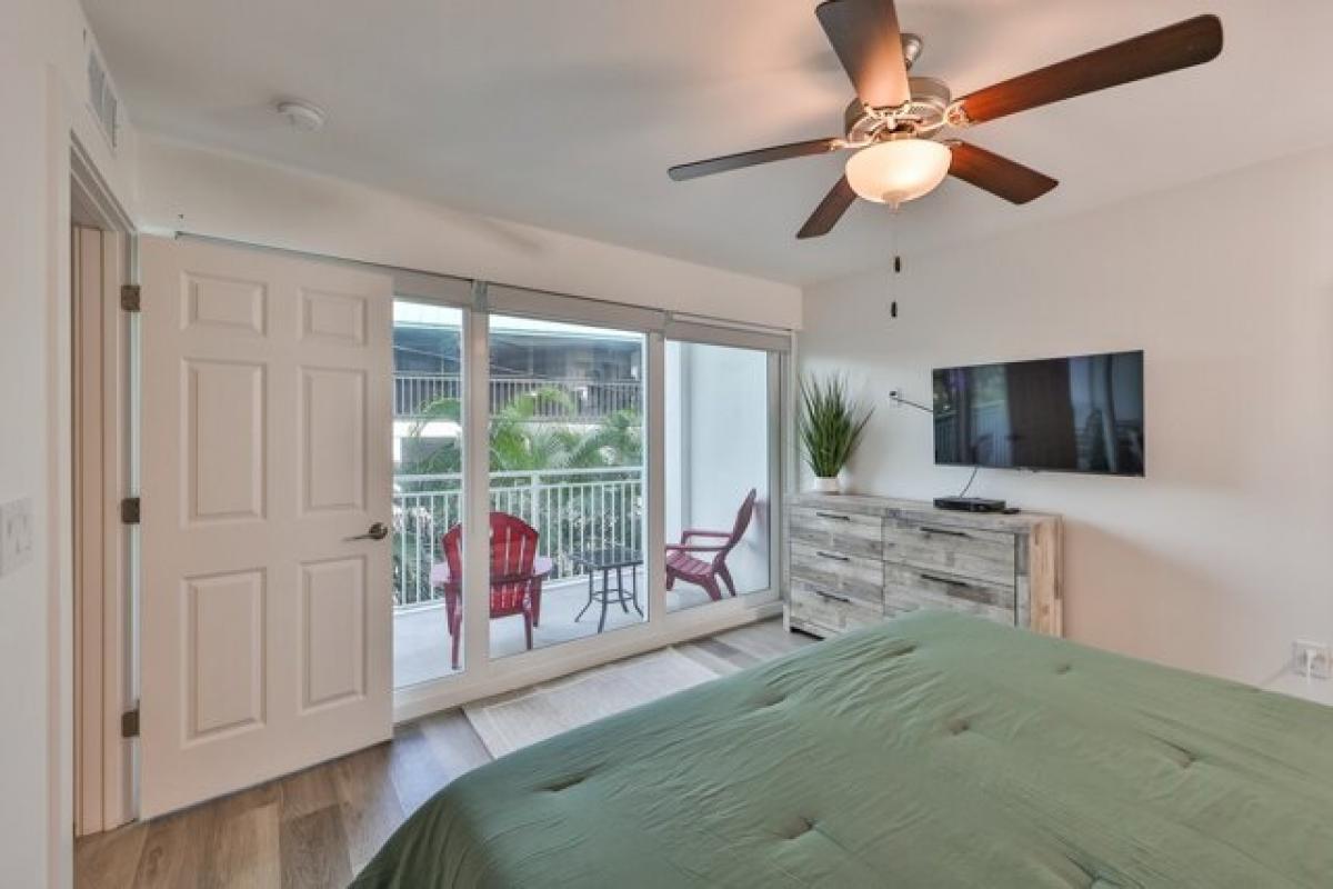 Picture of Home For Sale in Madeira Beach, Florida, United States