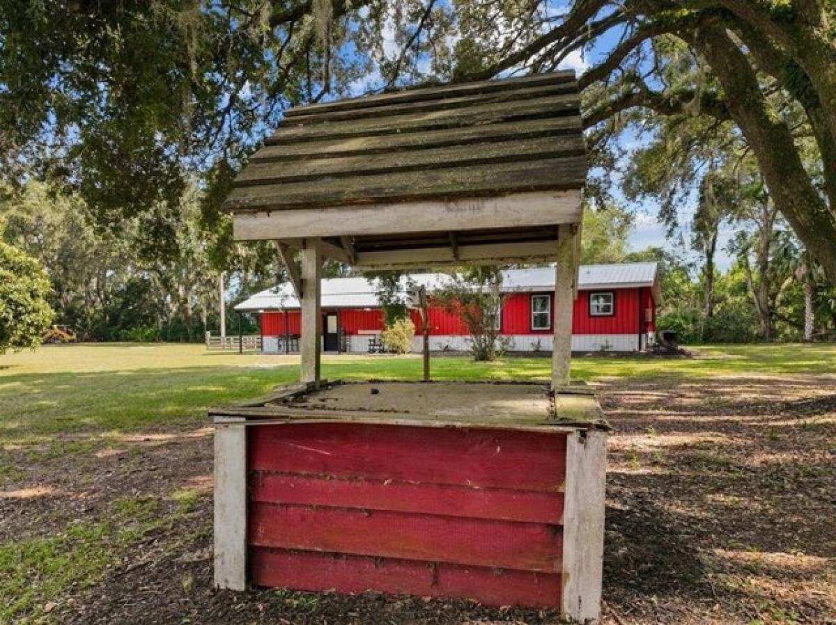 Picture of Home For Sale in Chiefland, Florida, United States