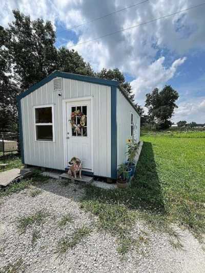 Home For Sale in Seymour, Missouri