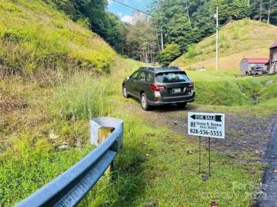 Residential Land For Sale in Green Mountain, North Carolina