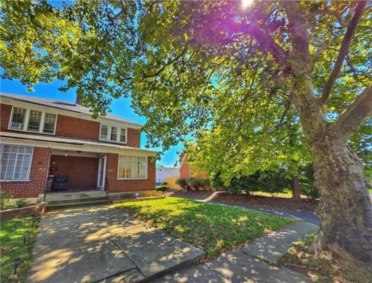 Picture of Home For Sale in Allentown, Pennsylvania, United States