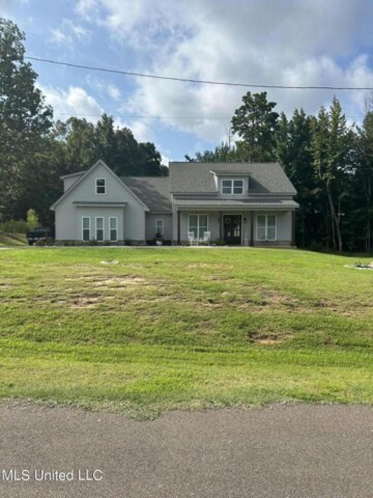 Picture of Home For Sale in Byhalia, Mississippi, United States