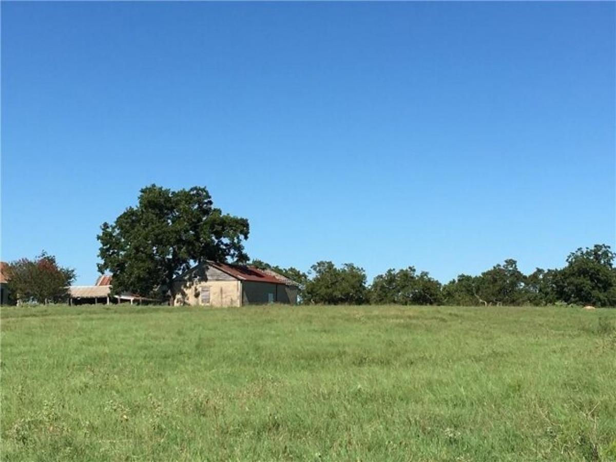 Picture of Residential Land For Sale in Elgin, Texas, United States