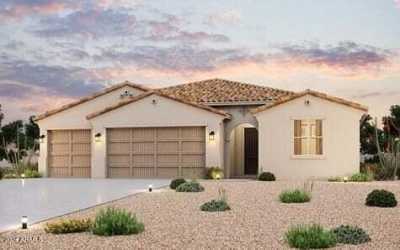 Home For Sale in Goodyear, Arizona