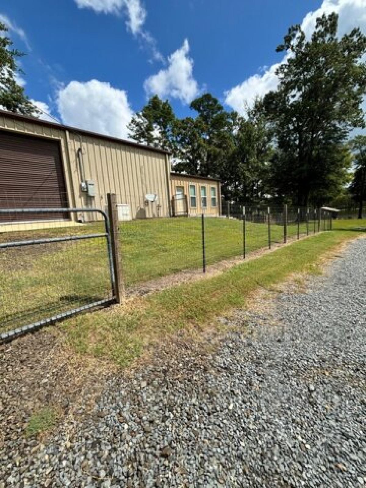 Picture of Home For Sale in Many, Louisiana, United States