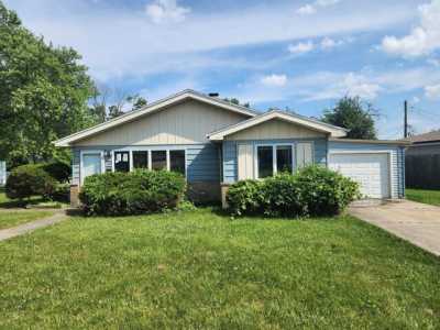 Home For Sale in Calumet City, Illinois