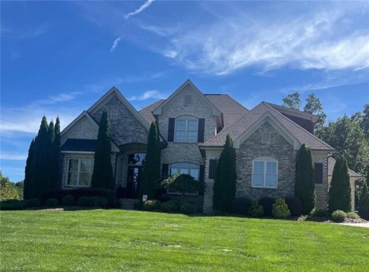 Picture of Home For Sale in Summerfield, North Carolina, United States