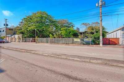 Residential Land For Sale in Miami, Florida