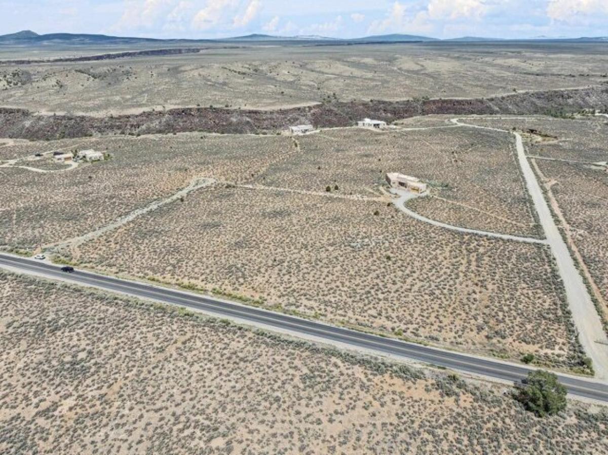 Picture of Residential Land For Sale in Ranchos de Taos, New Mexico, United States