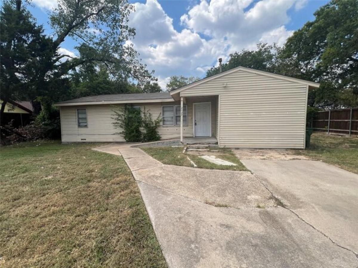 Picture of Home For Sale in Balch Springs, Texas, United States