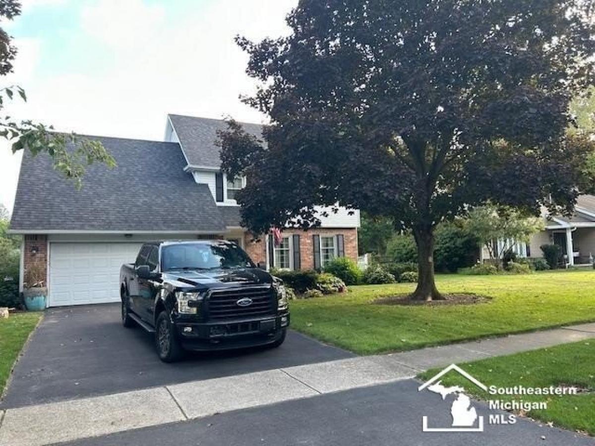 Picture of Home For Sale in Temperance, Michigan, United States