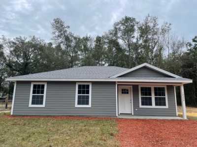 Home For Sale in Bronson, Florida