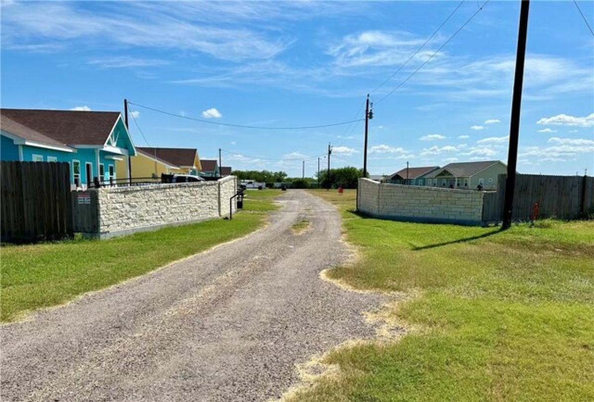 Picture of Residential Land For Sale in Riviera, Texas, United States