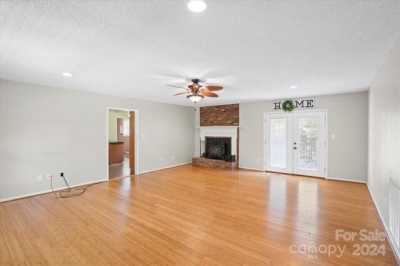 Home For Sale in Dallas, North Carolina