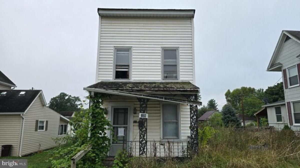 Picture of Home For Sale in Cumberland, Maryland, United States