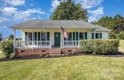 Home For Sale in Wingate, North Carolina