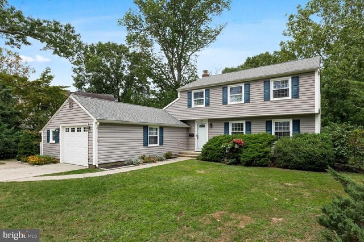 Picture of Home For Sale in Cherry Hill, New Jersey, United States