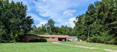 Home For Sale in Dalzell, South Carolina